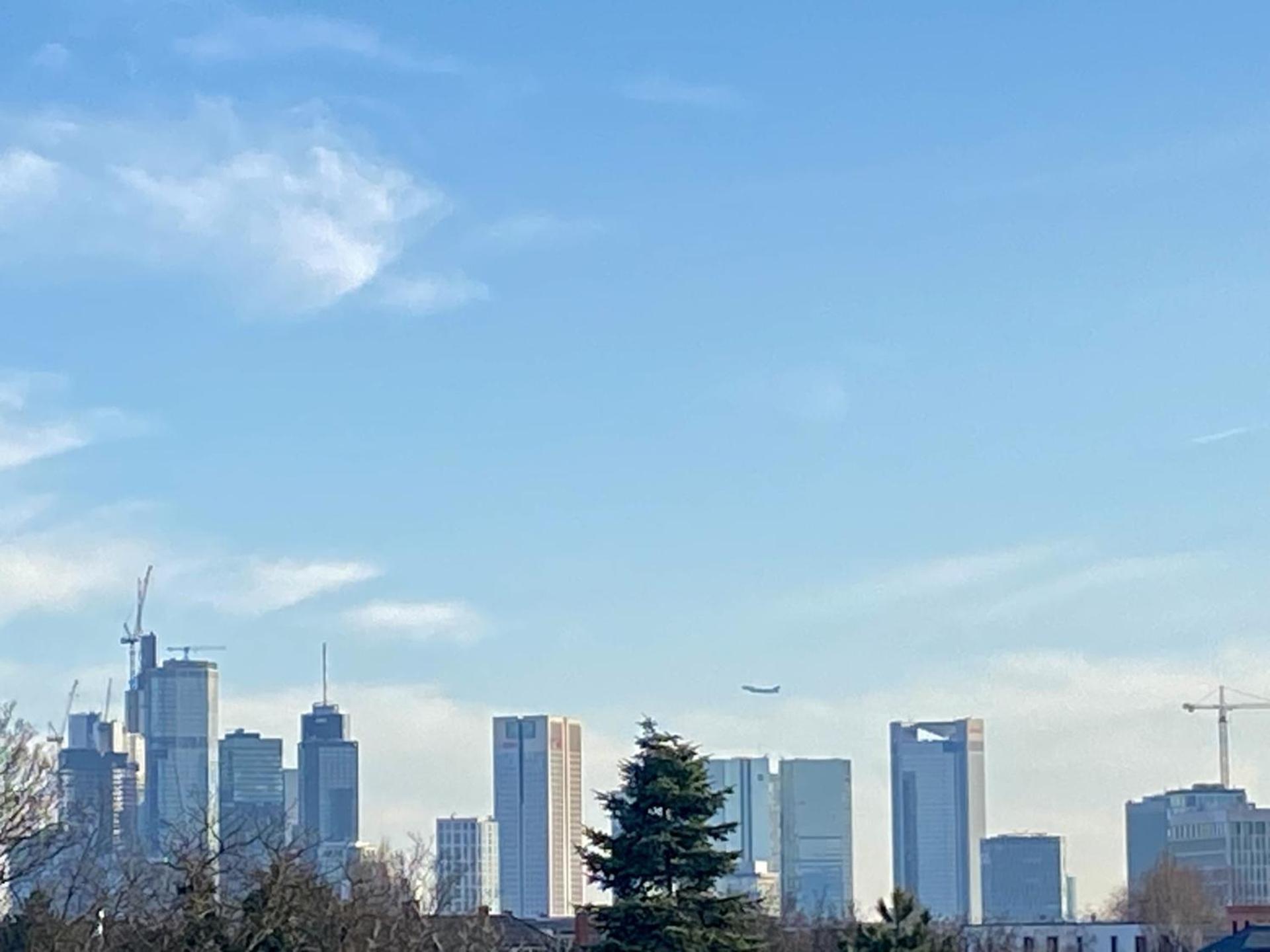 Schoenes Erwachen Im Frankfurter Penthouse Frankfurt am Main Bagian luar foto