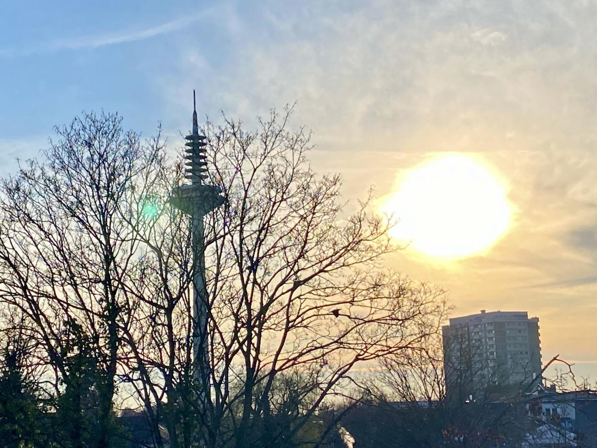 Schoenes Erwachen Im Frankfurter Penthouse Frankfurt am Main Bagian luar foto